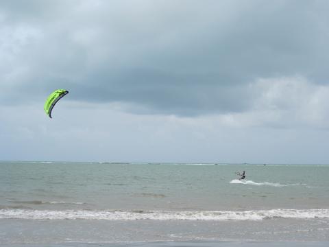 8-kitesurfing